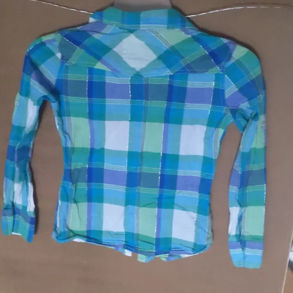 Justice brand girls plaid button up shirt size 8. Blue and green